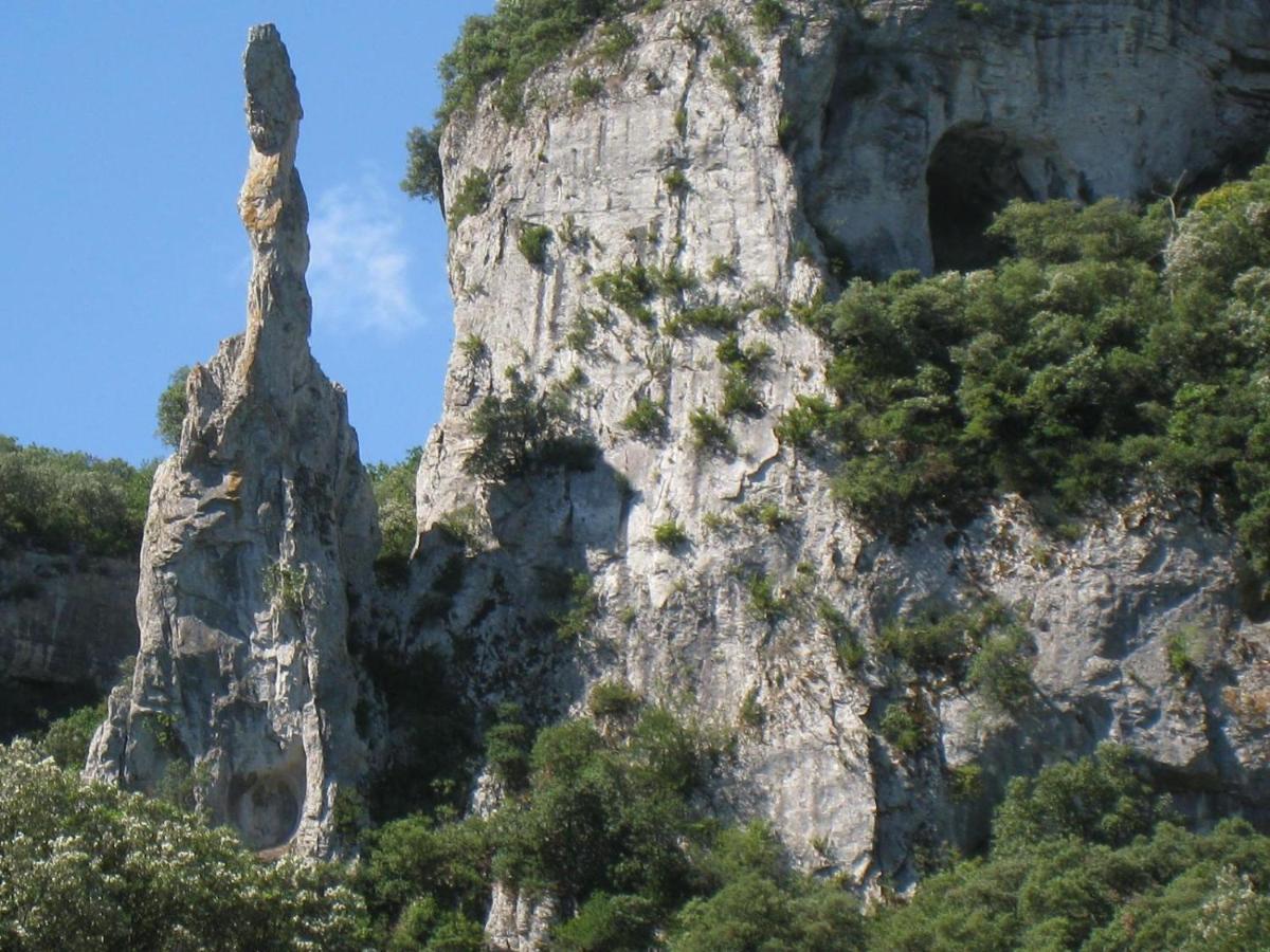 Hebergements des POSAS Sampzon Buitenkant foto